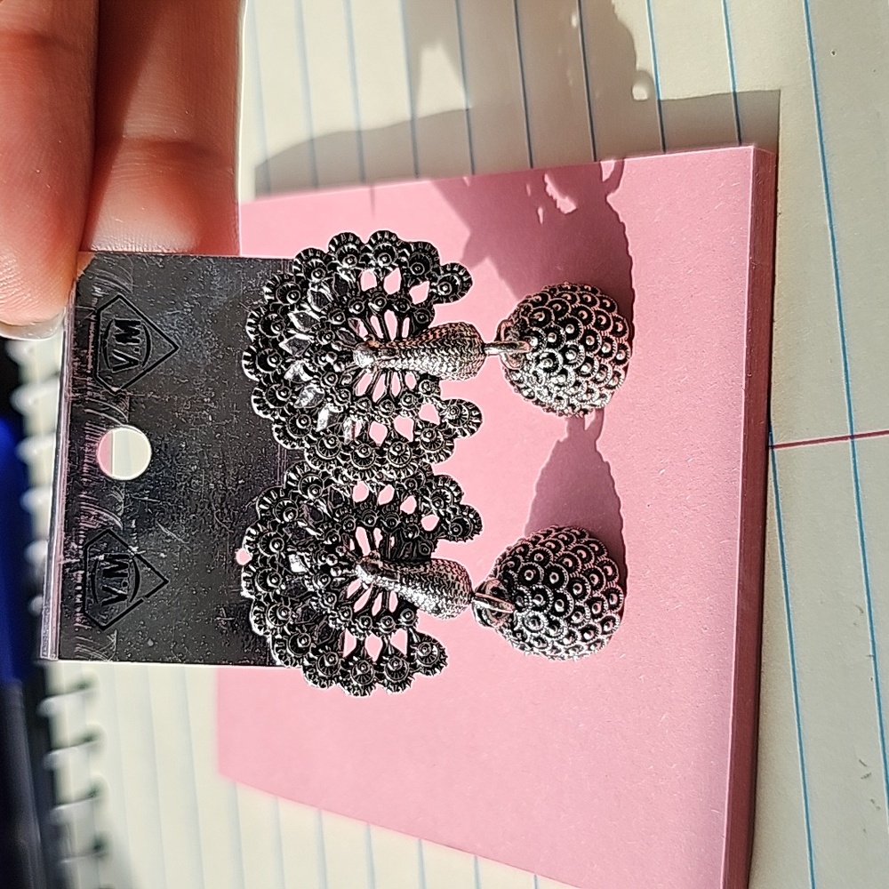 Oxidized earings ( jhumka)